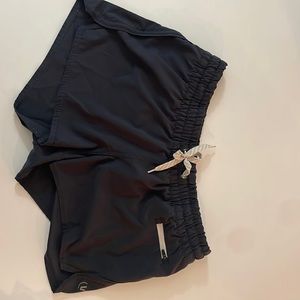 Vuori Clementine Short Size 6